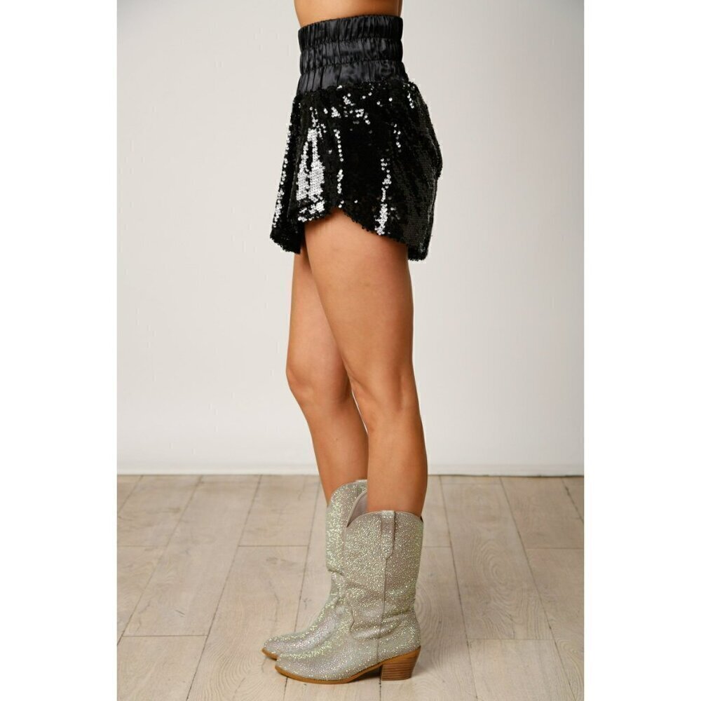 Hit The Lights Sequin Skort in Black - Picture 9 of 10